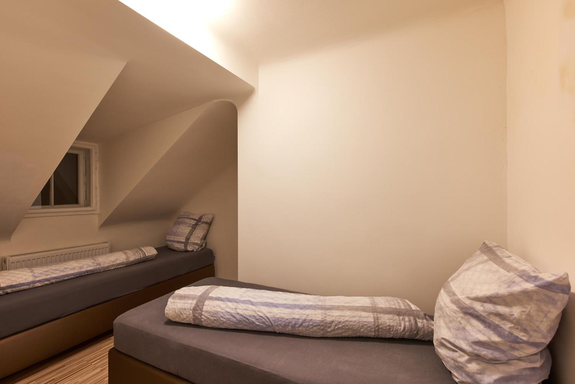 Schoenbrunn Palace Loft With Free Parking 24h Check-in Apartment Wien